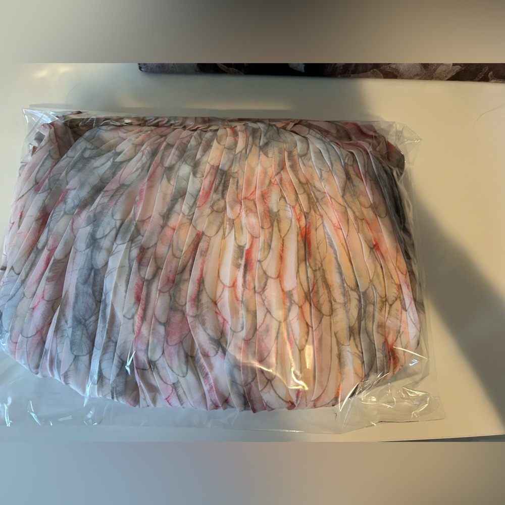 Pastel Pleated Short Dress with V-Neck- Size 8- label tag was removed - Picture 12 of 12